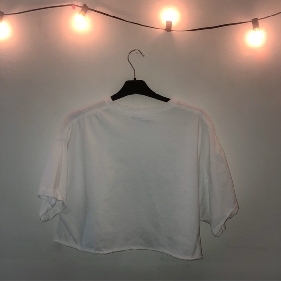 T-Shirt - Picture 4 of 4